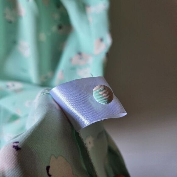 NWOT MOD BOUTIQUE FLORAL SMOCKED SHIRRED TOP SIZE LARGE - Picture 12 of 16